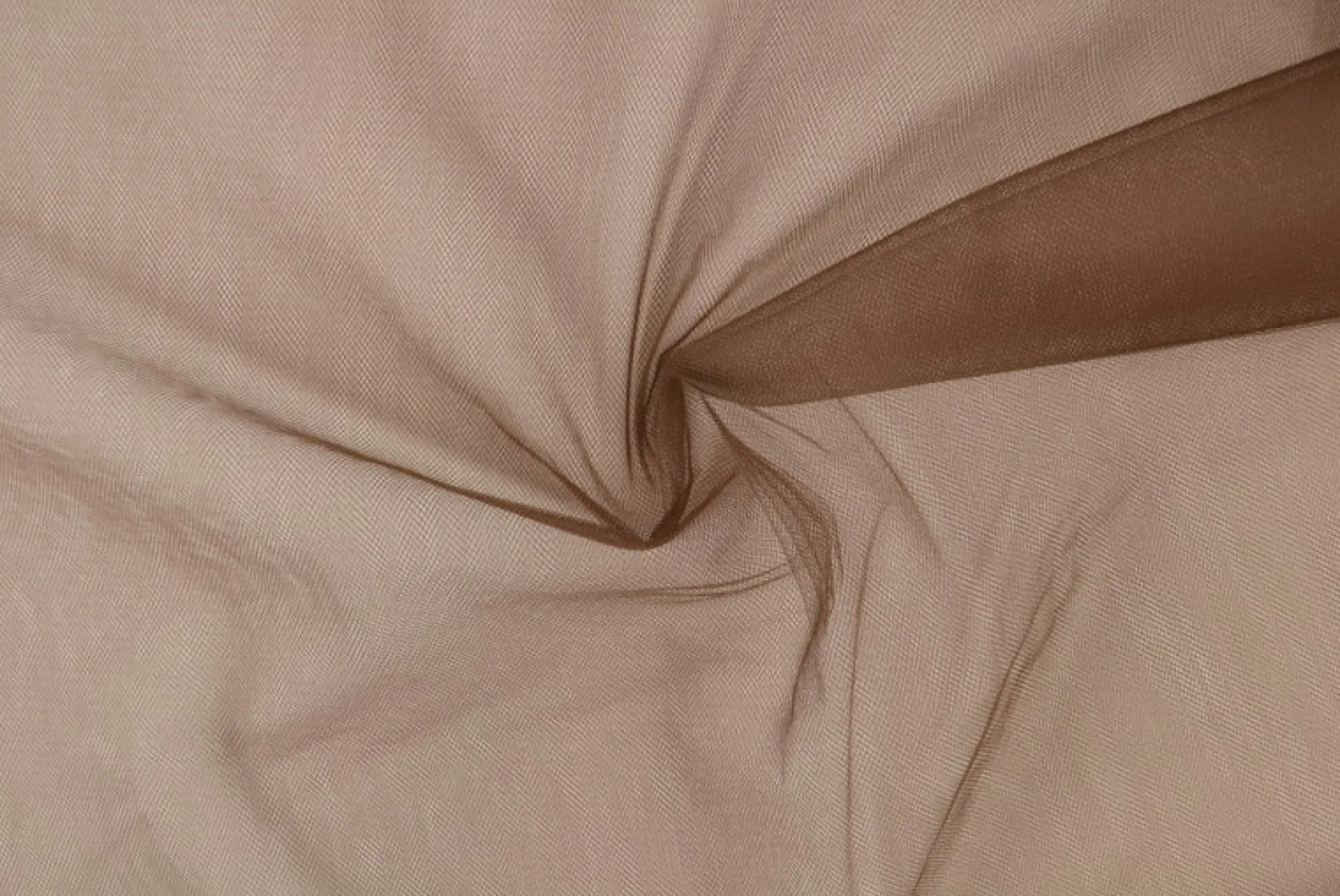 Brandvertragende tule soft – Bruin 280cm breed