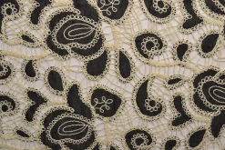 Broderie jeanslook – Black blossom