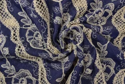 Broderie jeanslook – Dark blue botanic heirloom