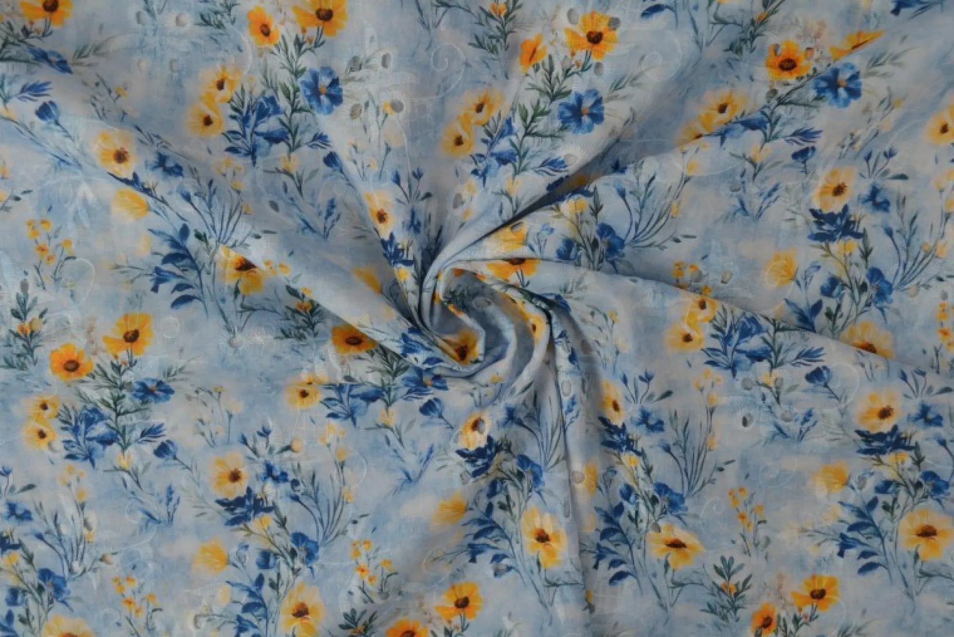 Broderie katoen – Blue meadow