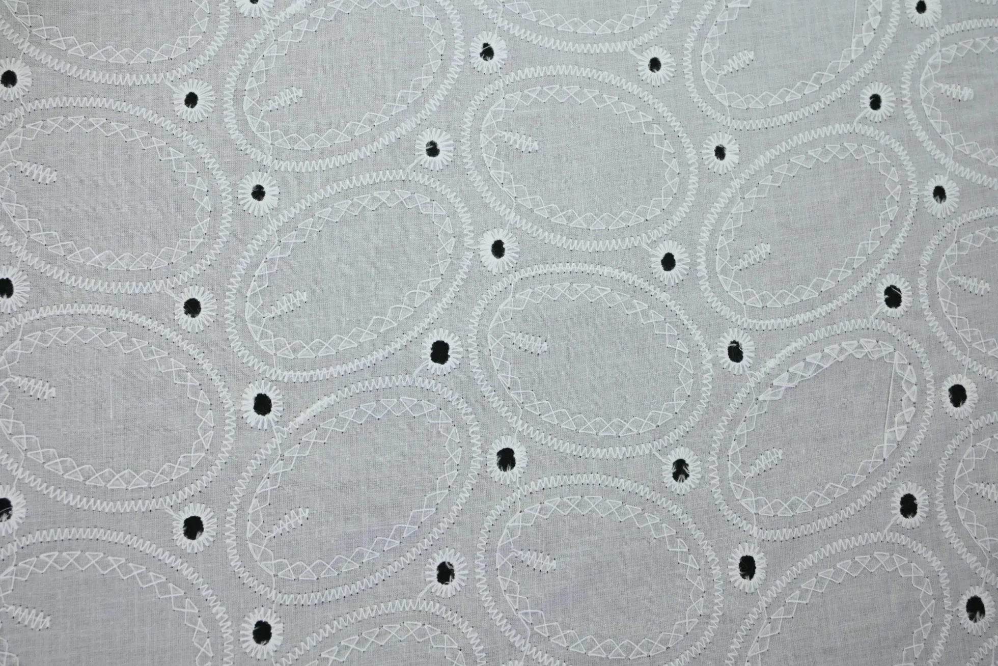 Broderie katoen – Cirkels