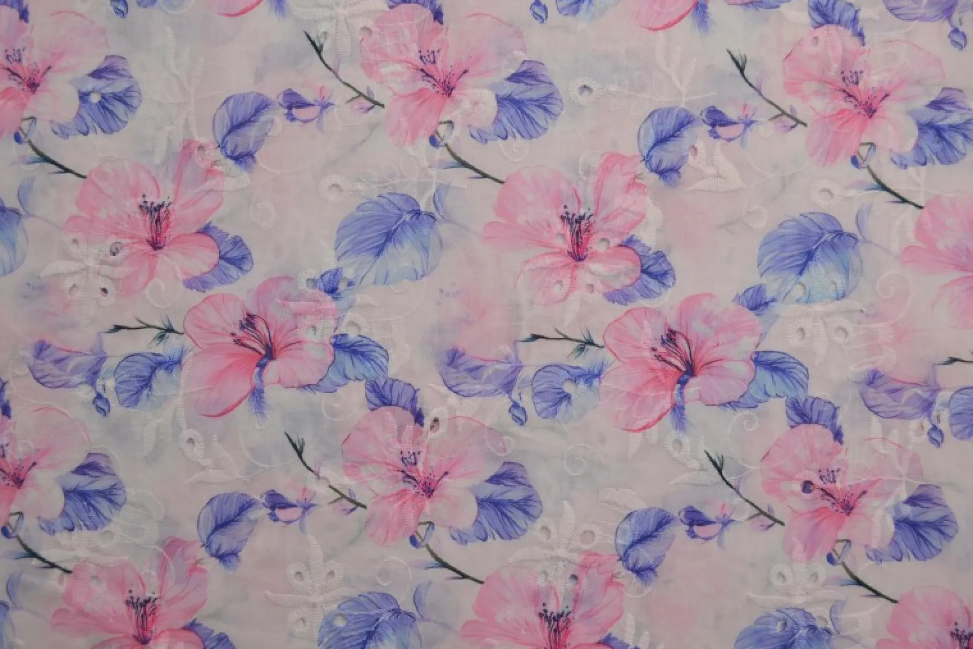 Broderie katoen – Lavender breeze