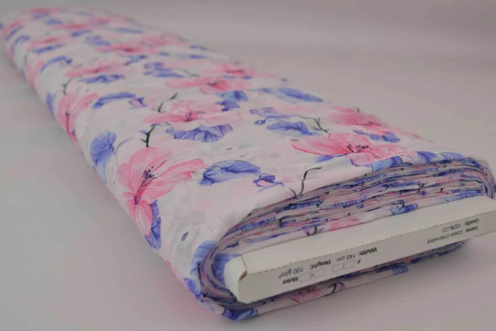 Broderie katoen – Lavender breeze