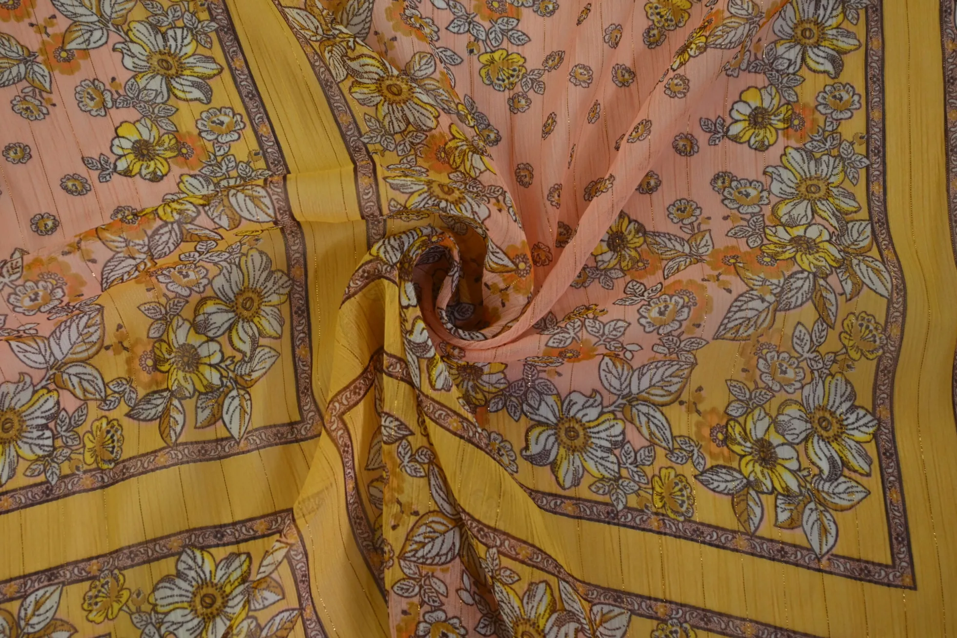 Chiffon – Flowers in the window yellow / salmon with lurex
