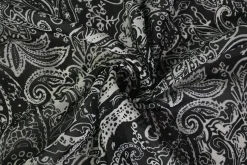 Chiffon – Offwhite paisley on black