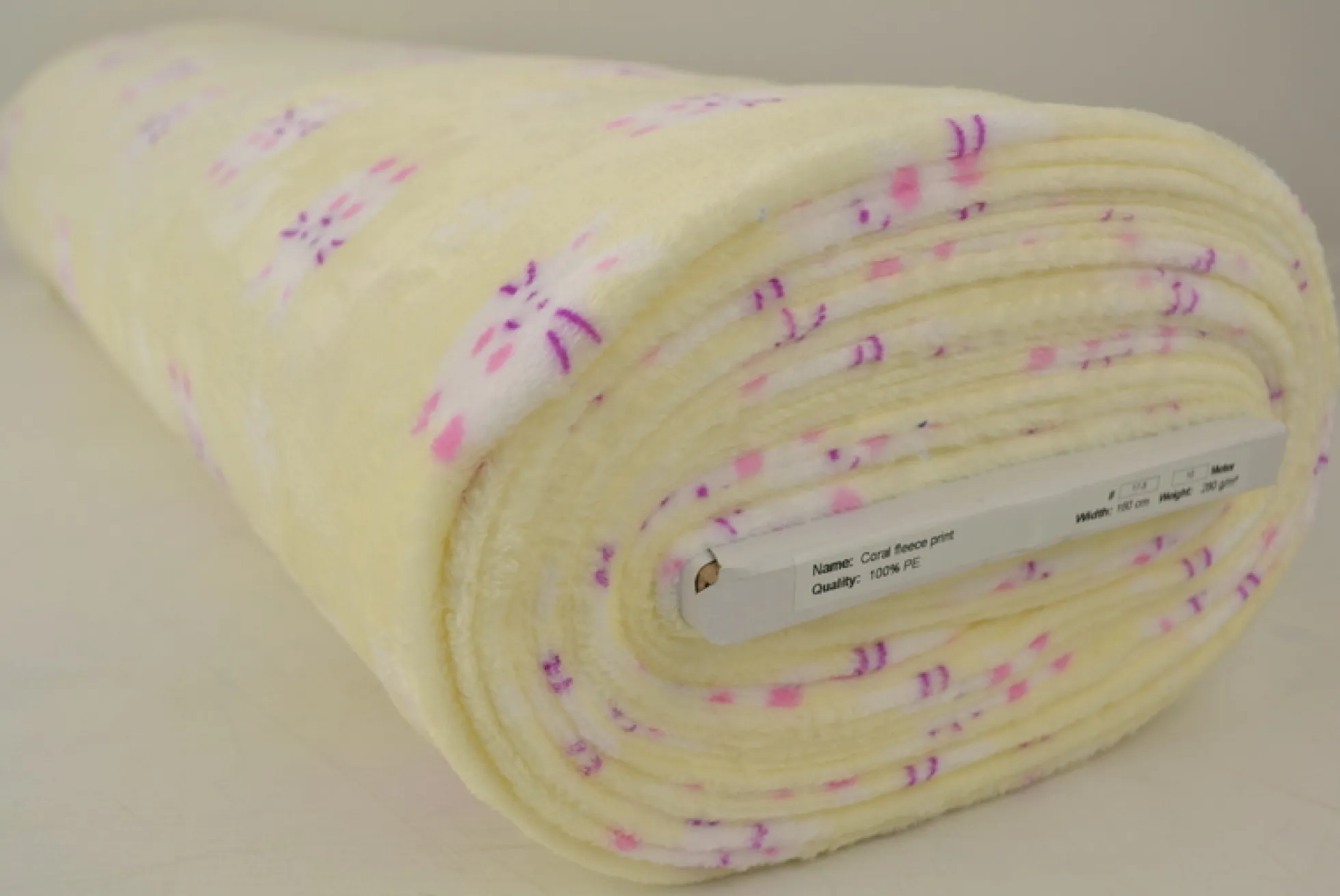 Coral Fleece – Bunnies on yellow