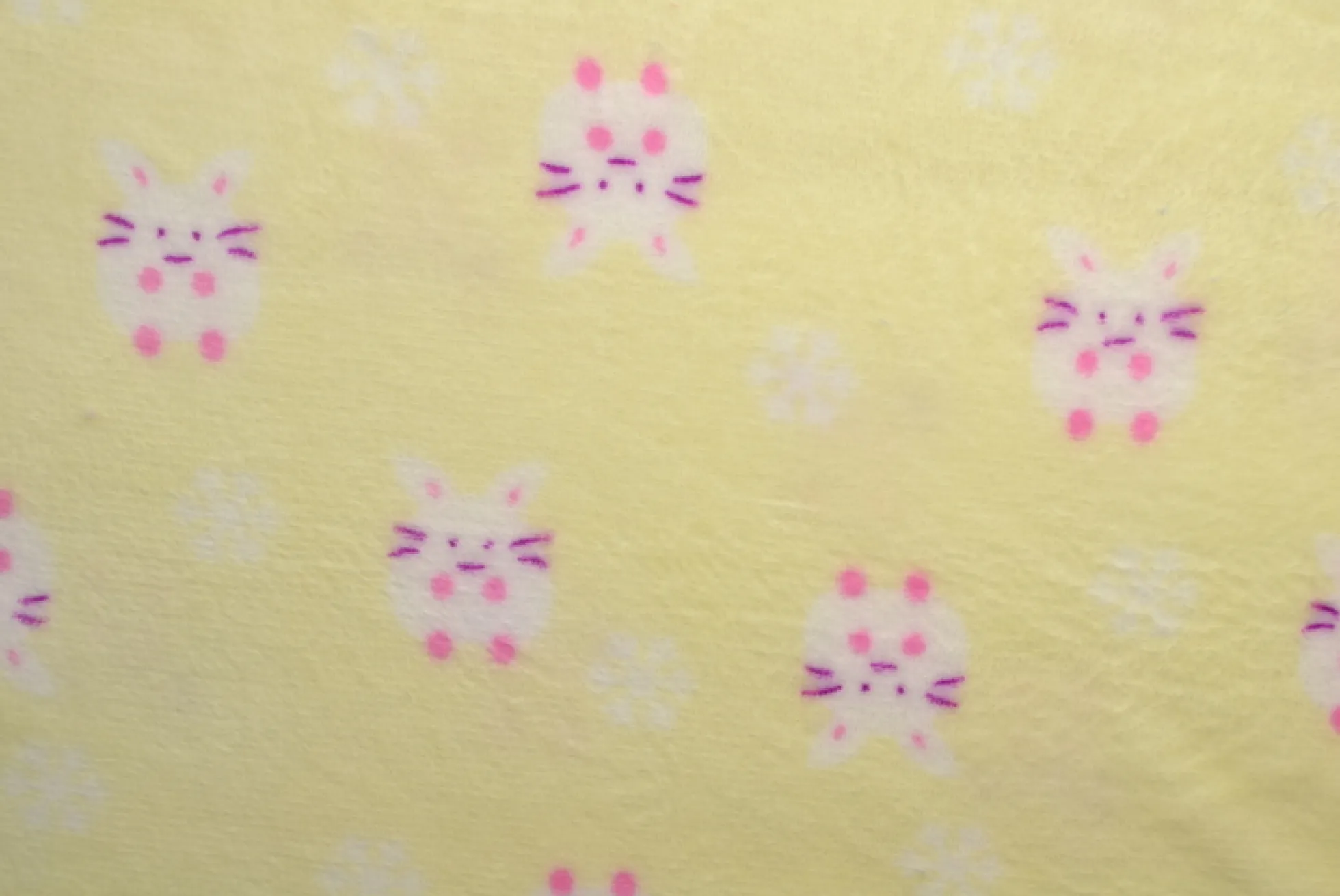 Coral Fleece – Bunnies on yellow