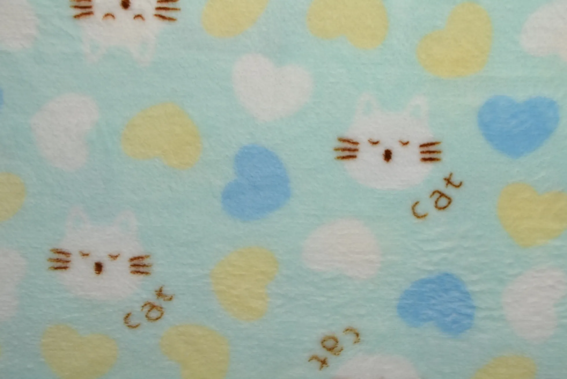 Coral Fleece – Cats & hearts on aqua