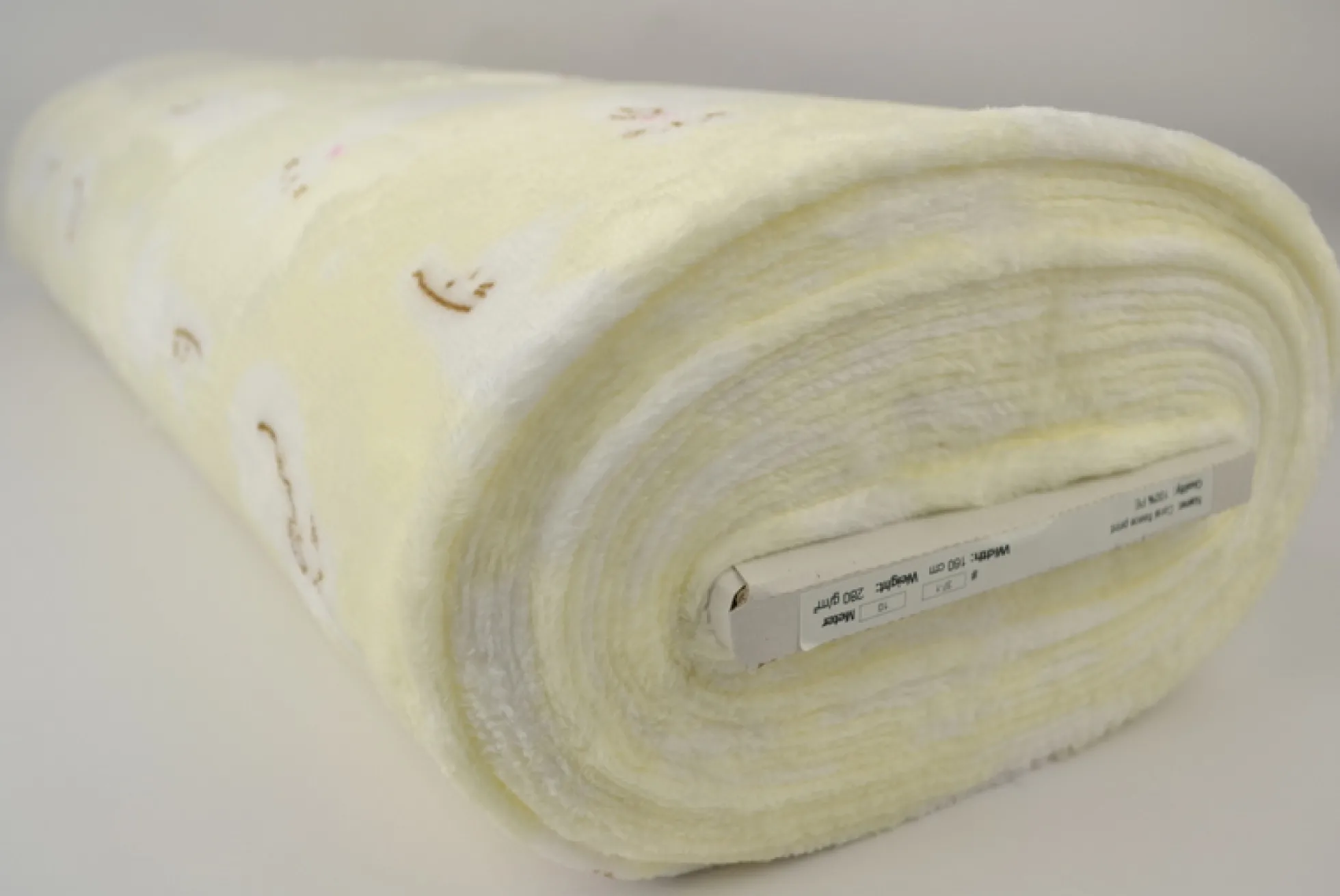 Coral Fleece – Cats on pastel yellow