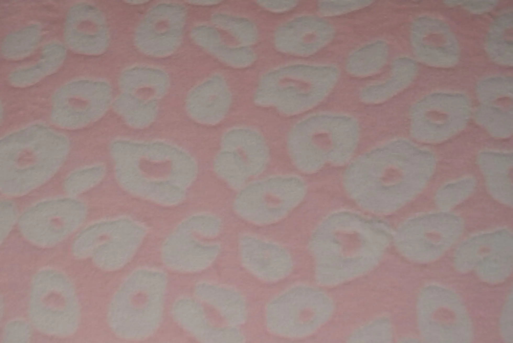 Coral Fleece – Clouds on baby pink
