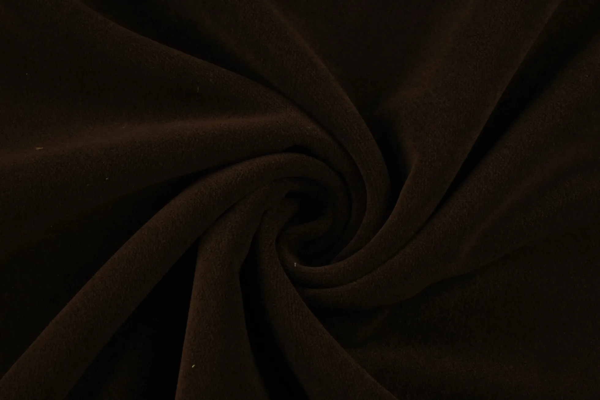 Coupon 55cm x 140cm | Fluweel / Velours – Donkerbruin brandvertragend