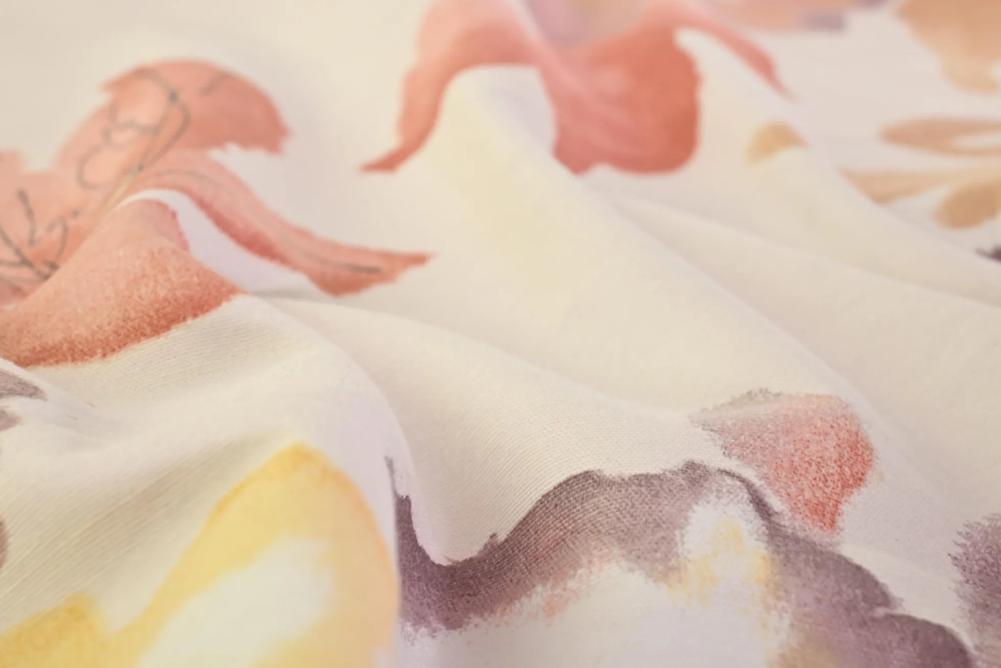 Decostof – Coral Watercolor Bloom