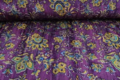 Fluweel stretch – Paisley on purple crushed look