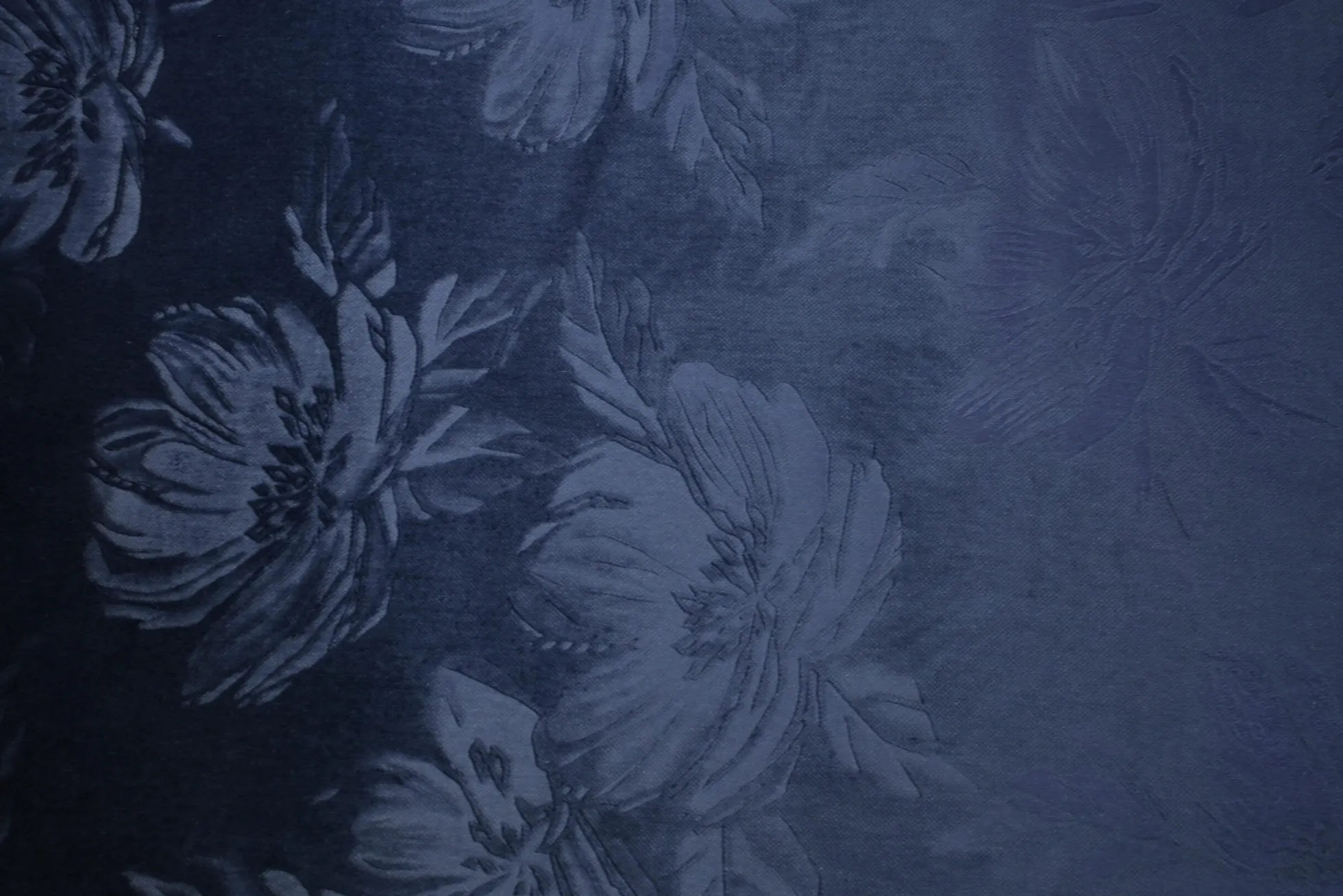 Fluweel / Velours – Bloemen donker vintage blauw katoen