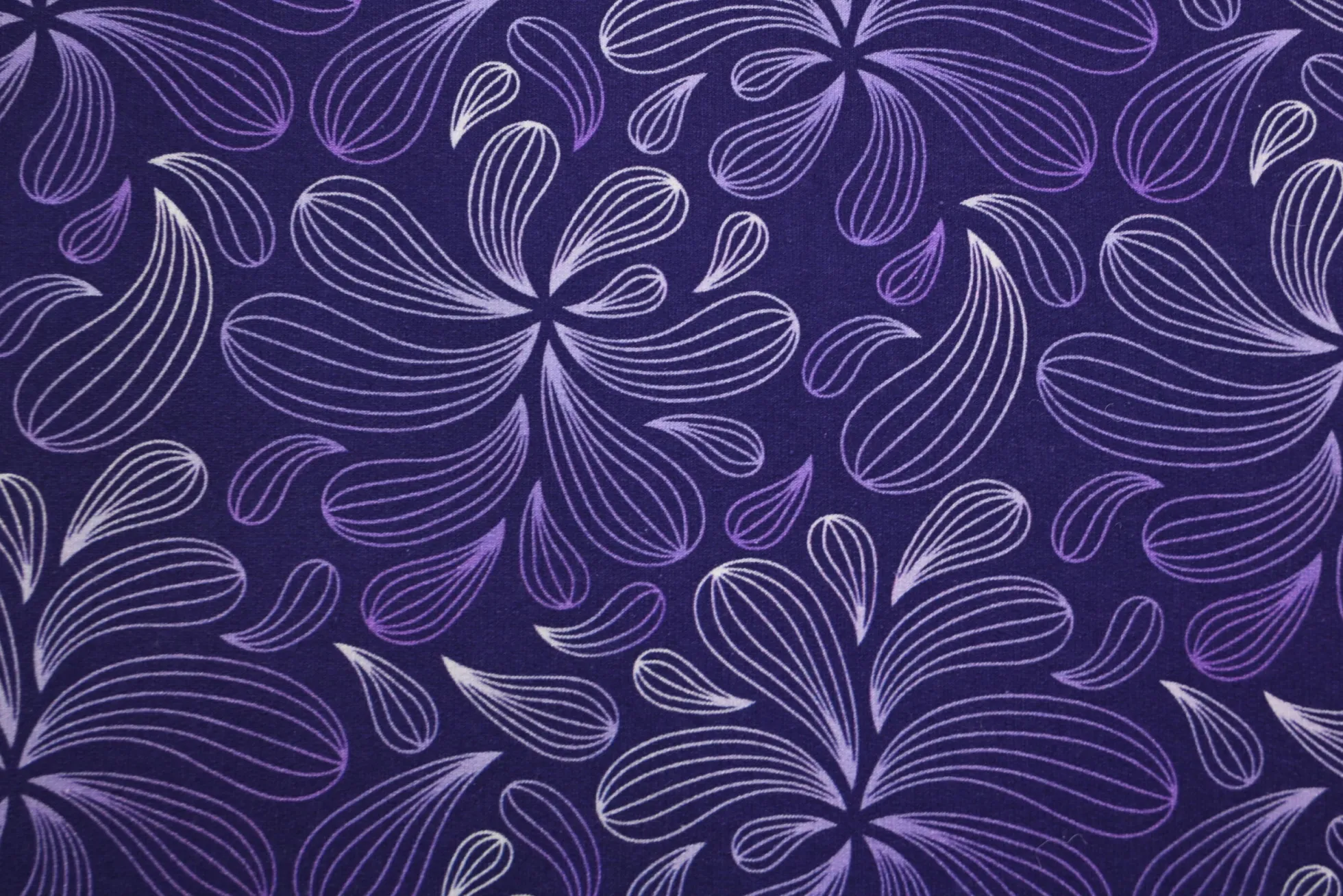 French terry – Violet Paisley Petals