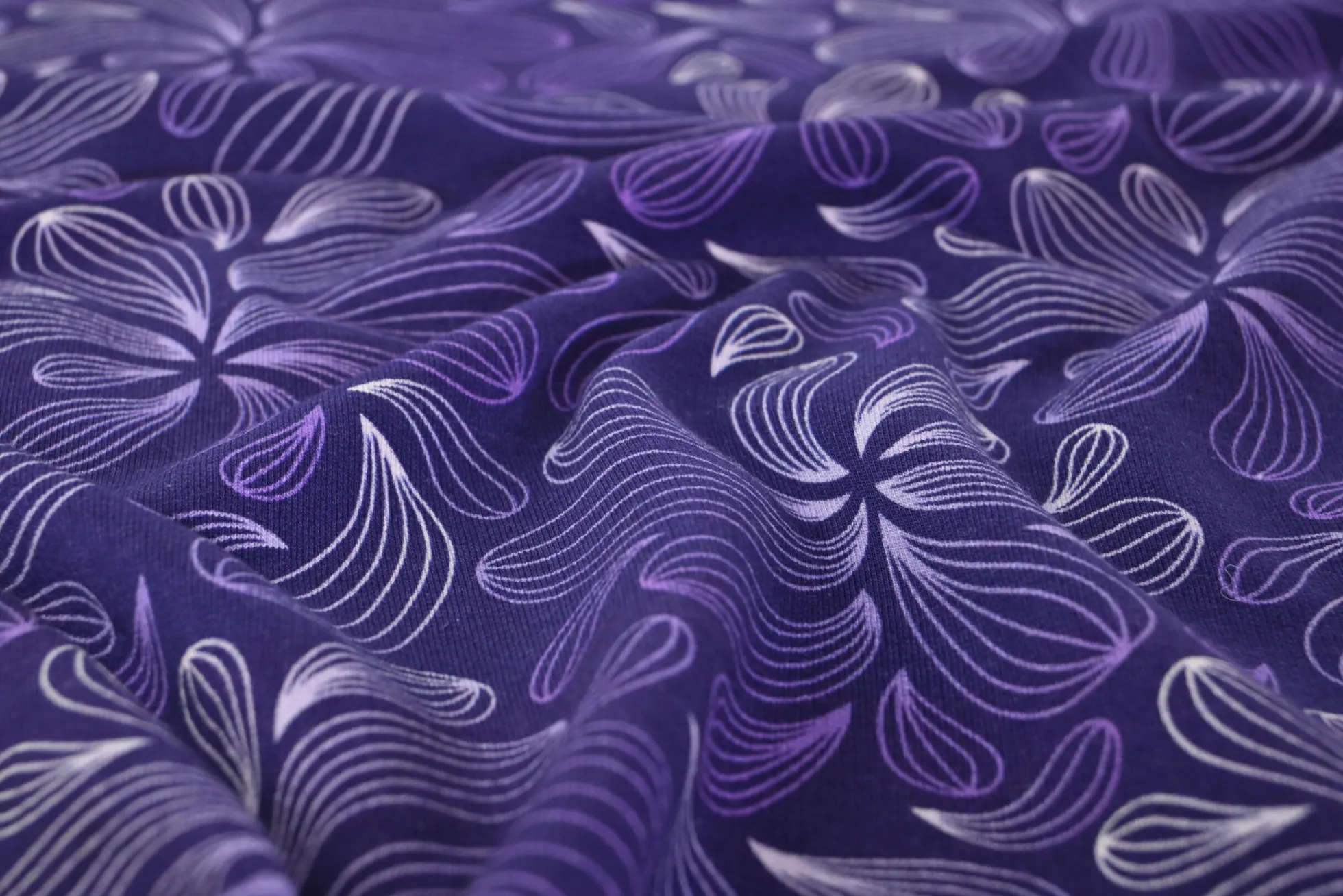 French terry – Violet Paisley Petals