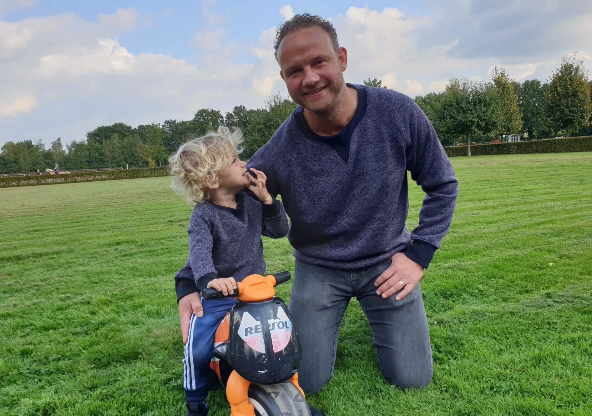 Gebreide sweaterstof – Groen melange