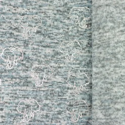 Gebreide sweaterstof – Lichtgrijs olifantjes
