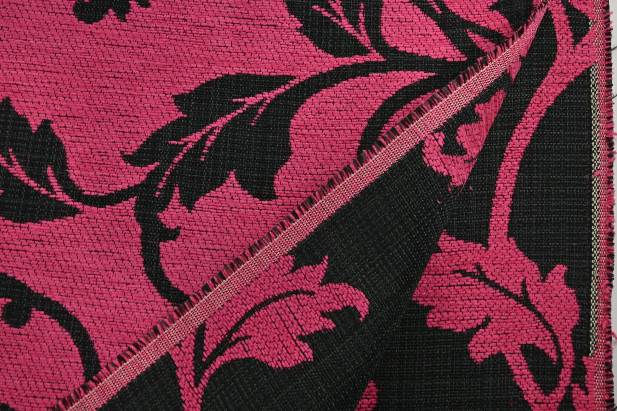Jacquard Gobelin – Pink Noir Baroque