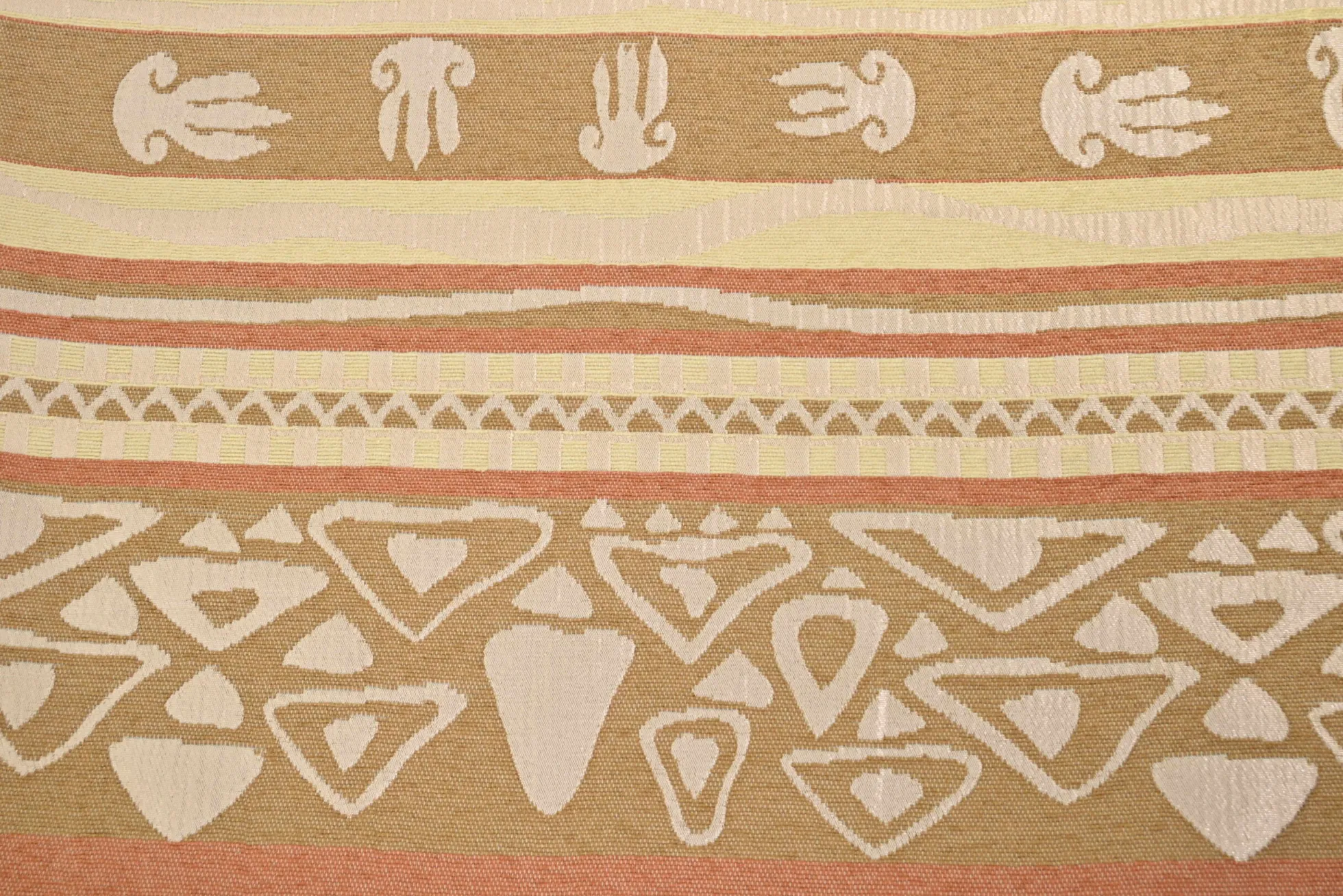 Jacquard Gobelin – Soft tribal stripe