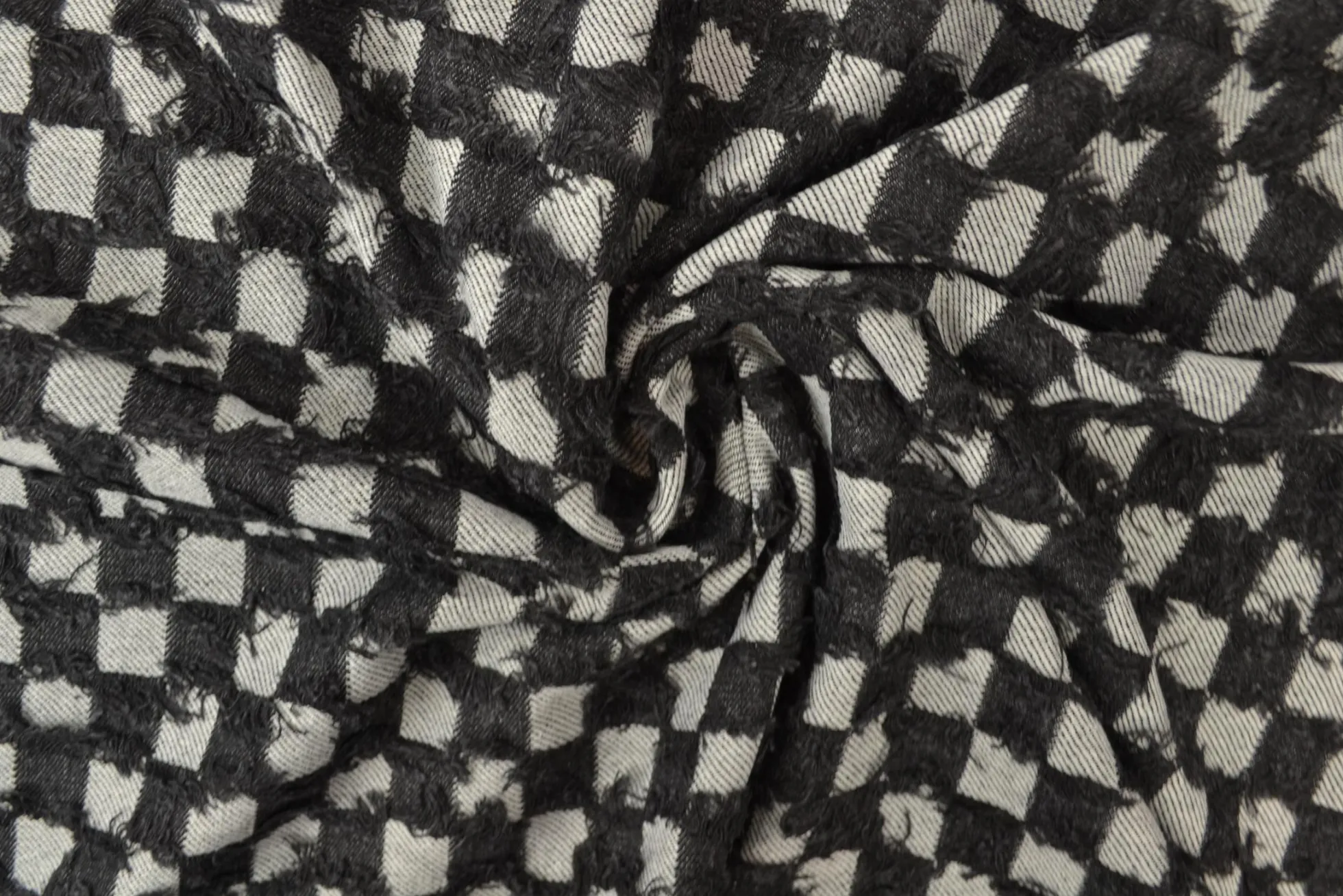 Jeans / denim jacquard – Checks frayed black