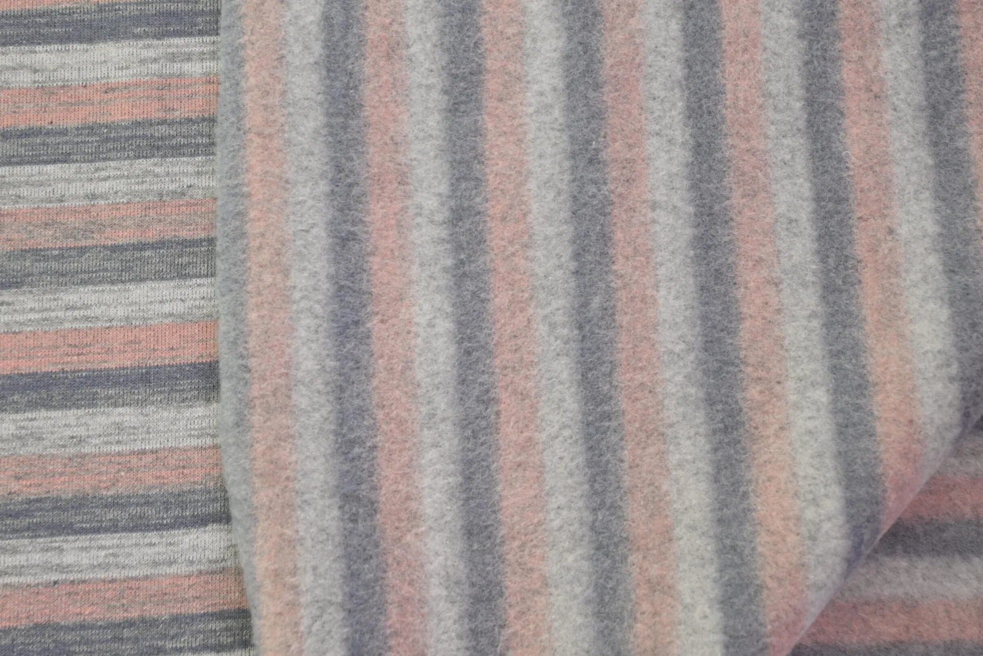 Jogging – Blush Stripes