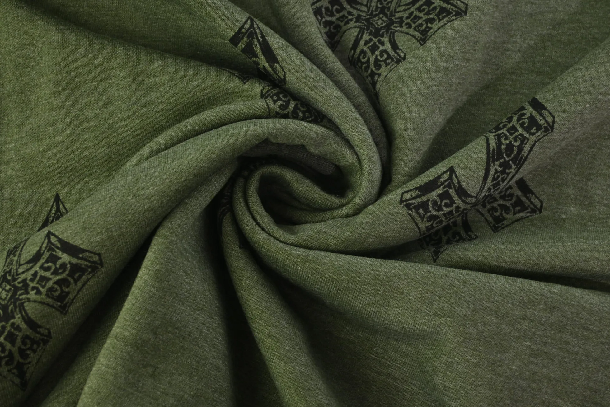 Jogging – Gothic Cross