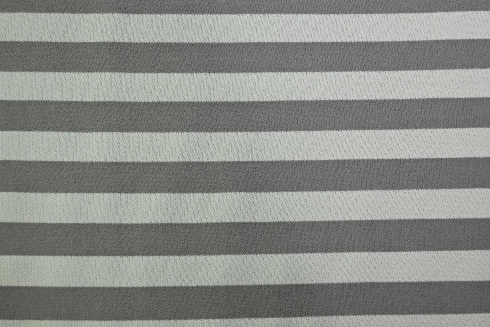 Jogging – Grey stripes