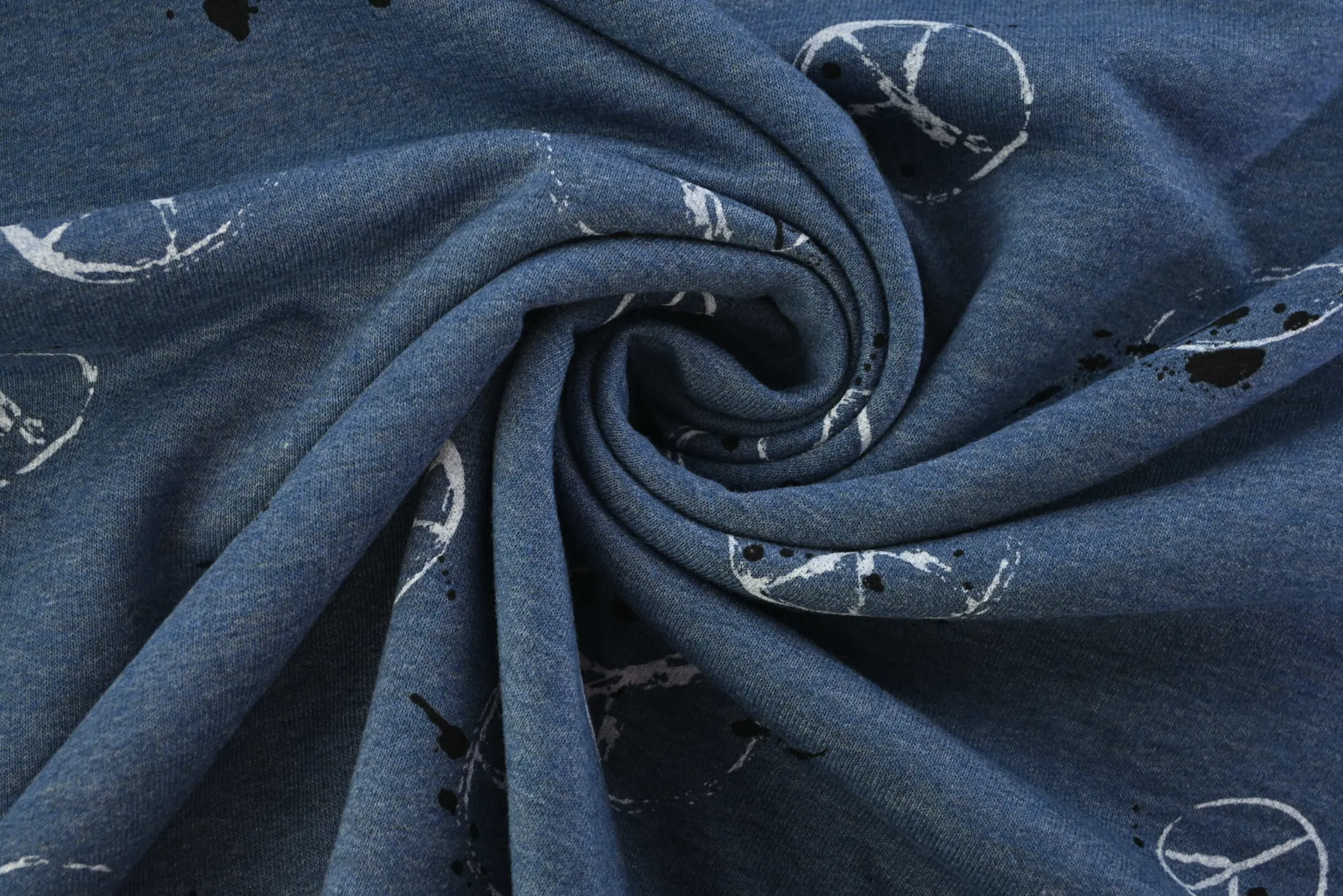 Jogging – Peace on denim