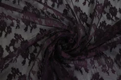 Kant – Aubergine bloemen