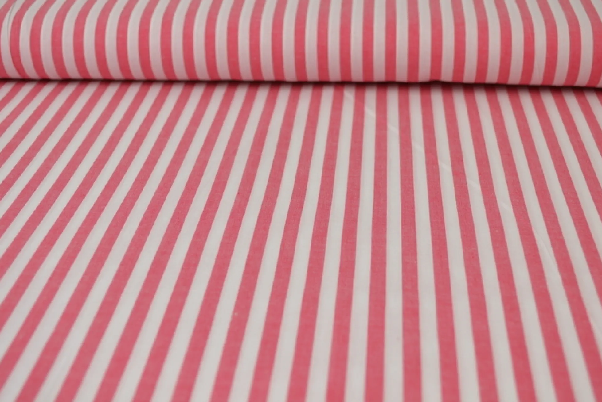 Katoen – Boerenbont – Gestreept 6,5 mm fuchsia