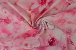 Katoen poplin digitaal – Roses & butterflies pink