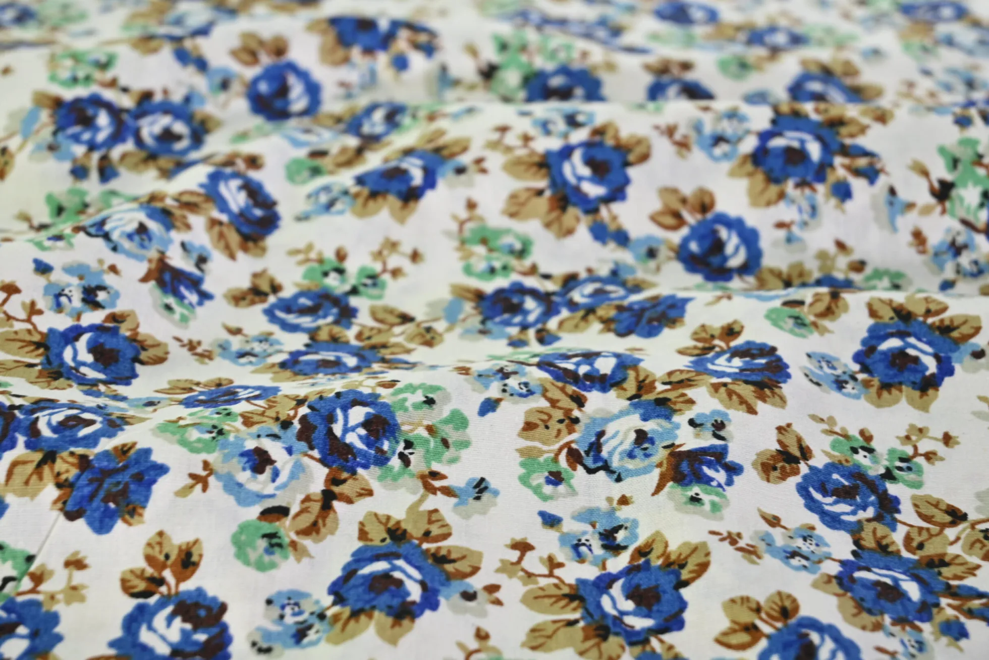 Katoen poplin – Sapphire Bouquet