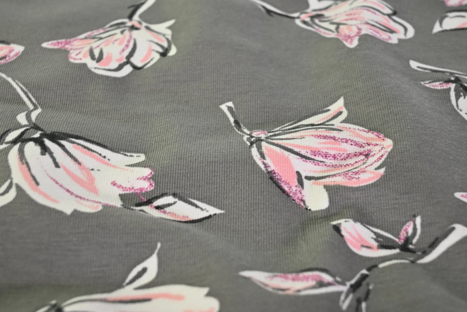 Katoen tricot – Grey Pink Magnolia