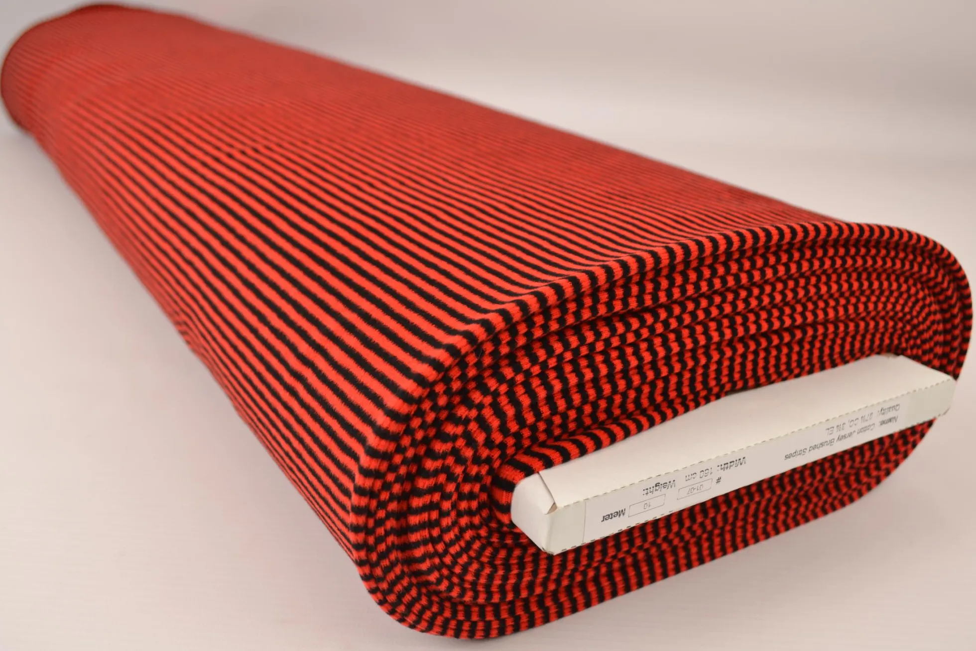 Katoen tricot soft touch – Black & red stripes