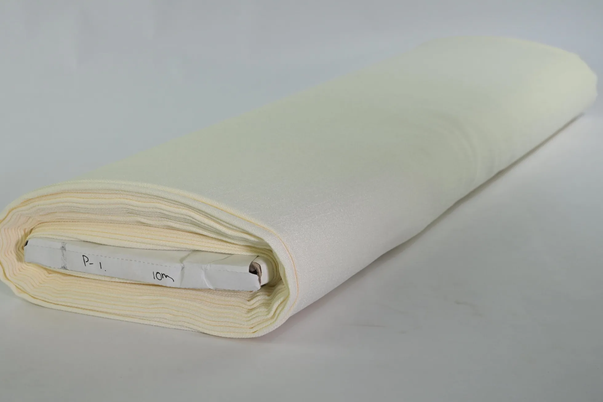 Linnen polyester – Gebroken wit – Rol 50m x 140cm