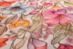 Linnen / viscose – Colorful flowers