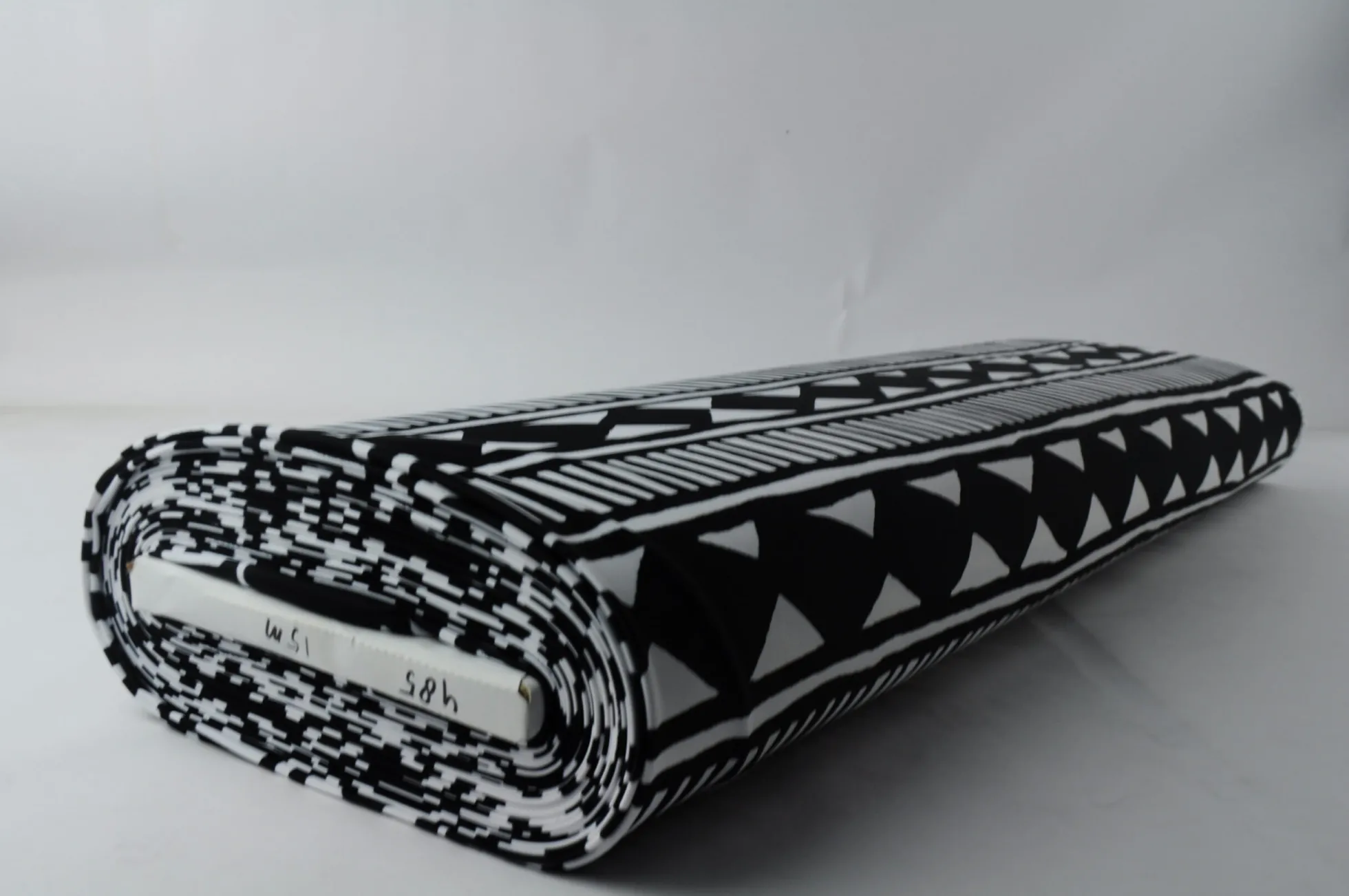 Lycra – Monochrome stripes