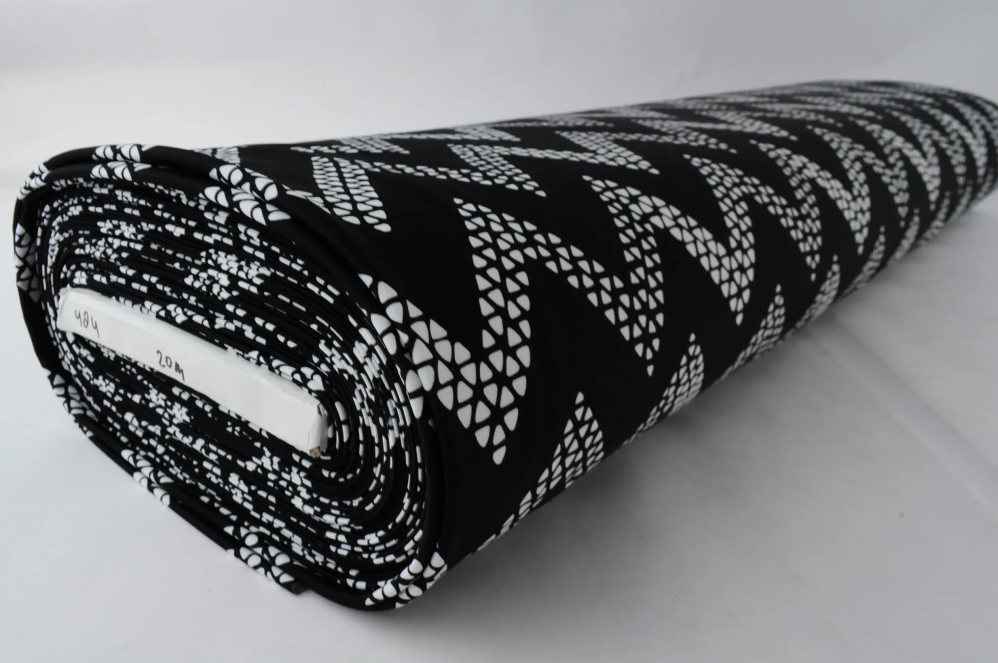 Lycra – Zigzag black & white