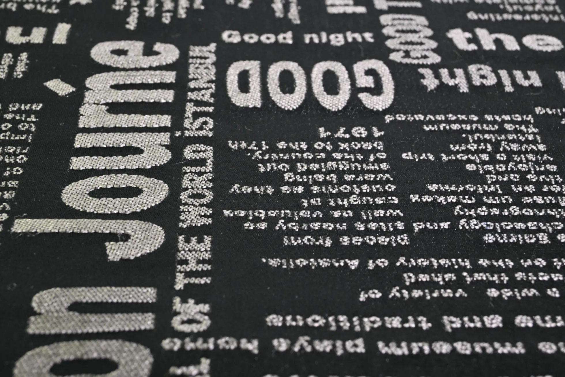 Meubelstof / Outdoor – Zwart ‘Good Time’ jacquard