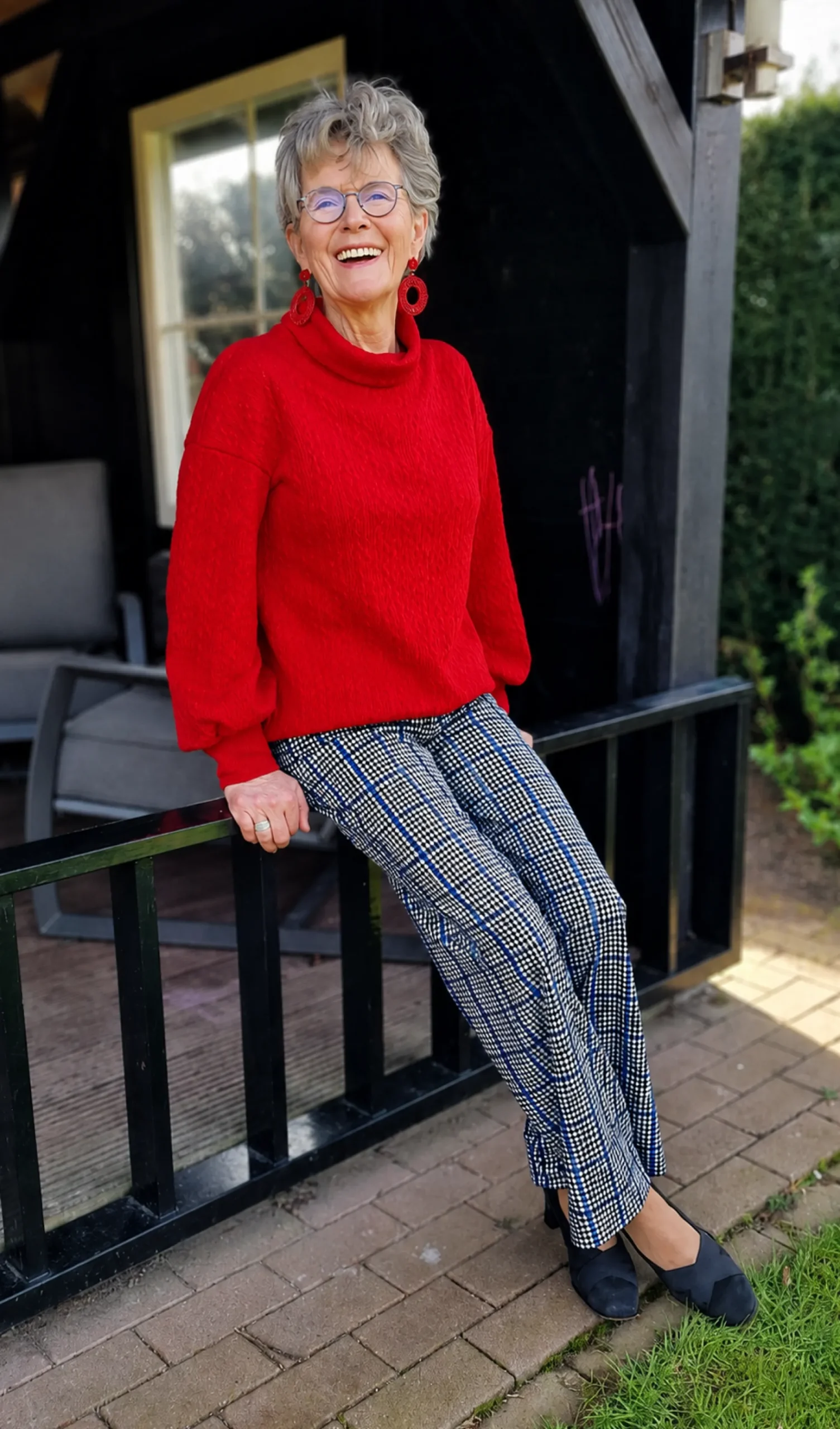 Pantalonstof – Kobaltblauw, zwart en wit geruit