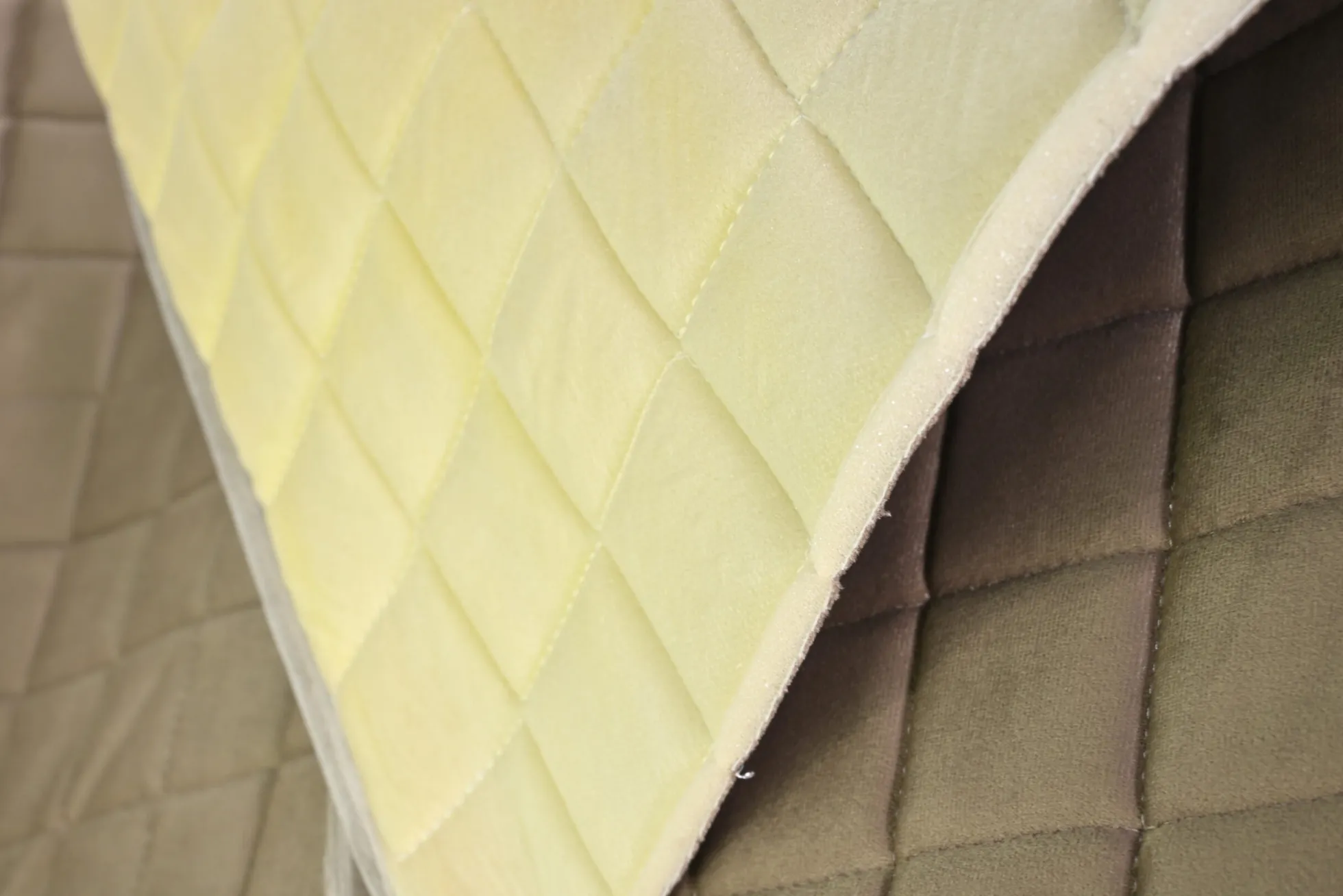 Premium meubelstof – Velours op PU-foam | Warm taupe