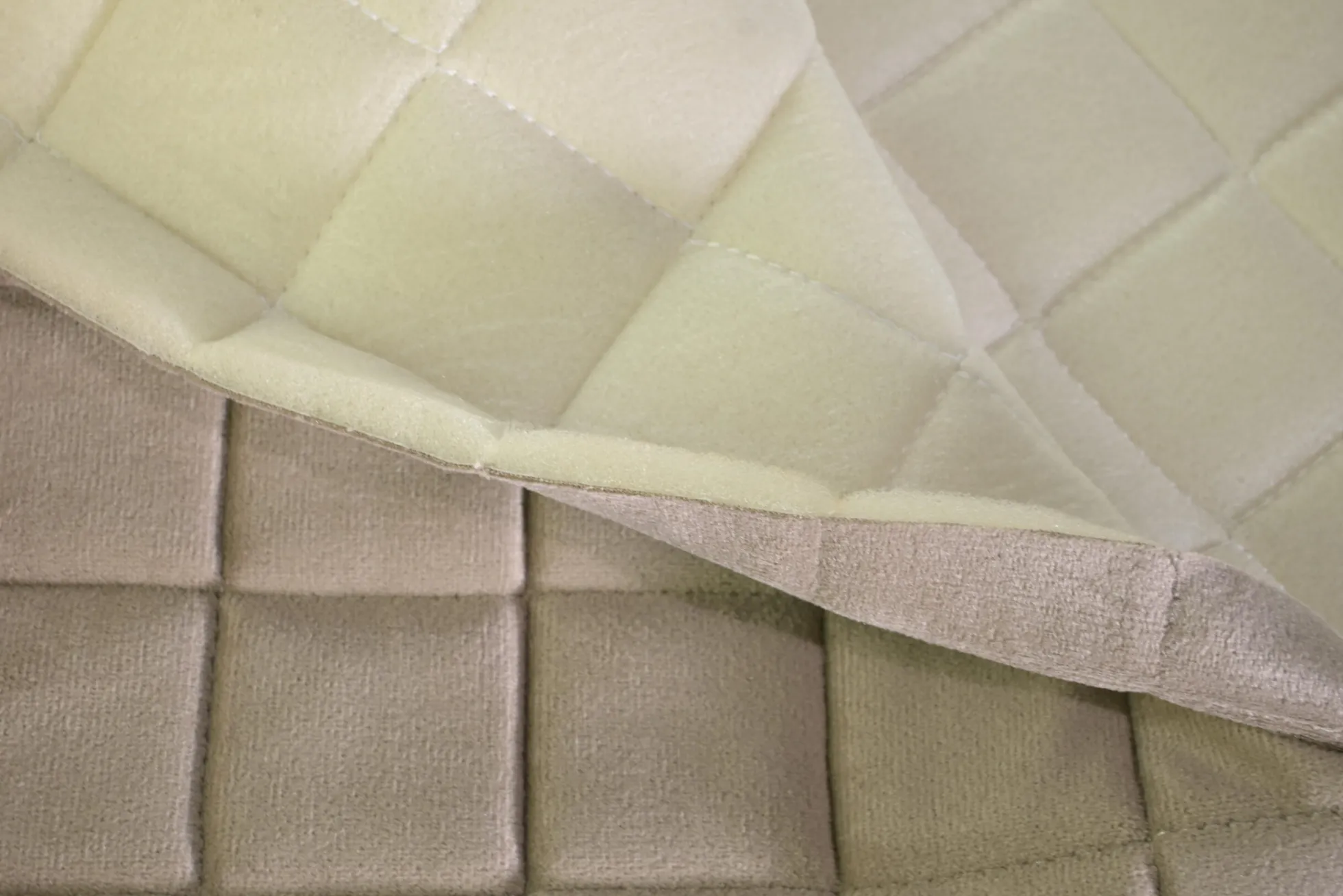 Premium meubelstof – Velours op PU-foam | Warm zand