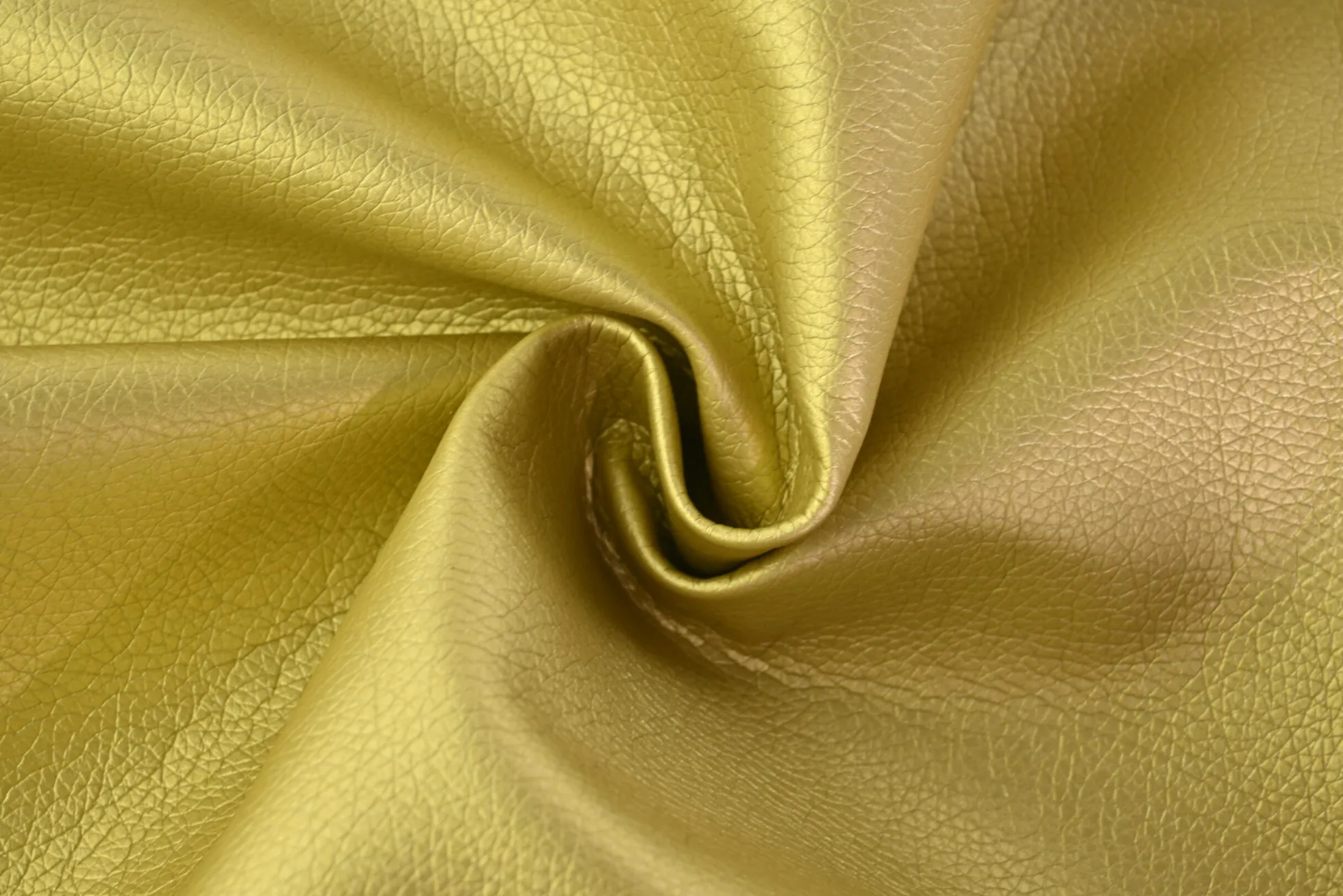 Skai leer – Goud