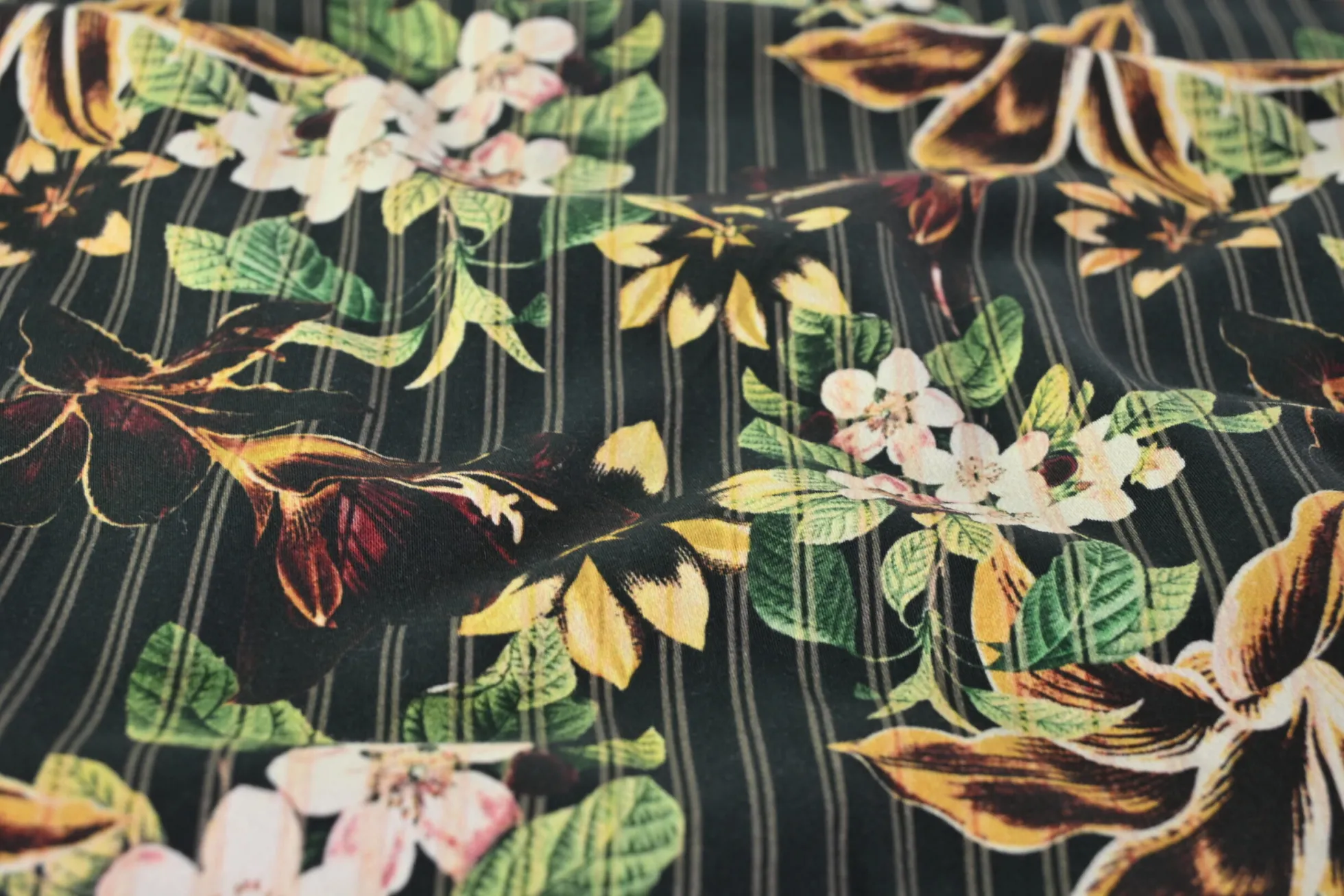 Stretch katoen – Floral stripes