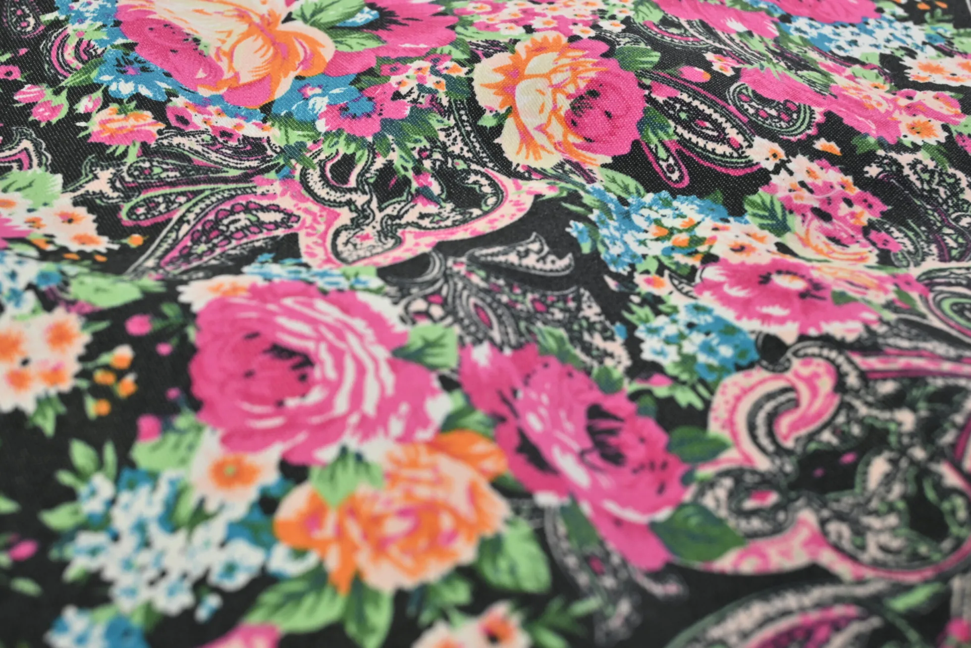 Stretch katoen – Flowers & paisley allover