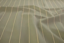 Stretch katoen – Olijfgroen met beige krijtstreep