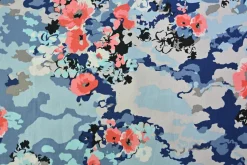 Stretch katoen – Soft blue army & flowers