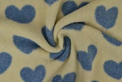Teddy / borg – Blue hearts on off-white