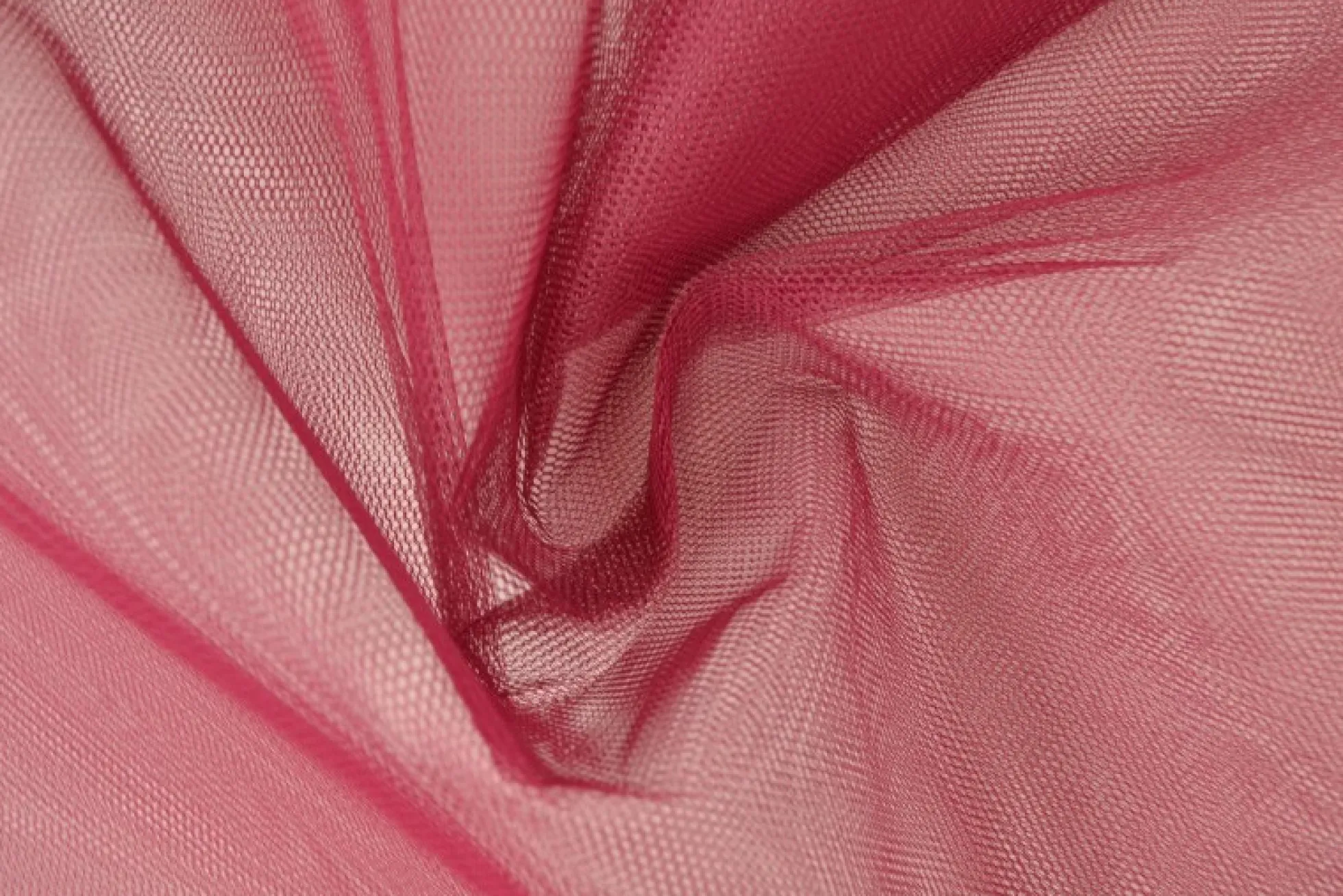 Tule – Bordeauxrood